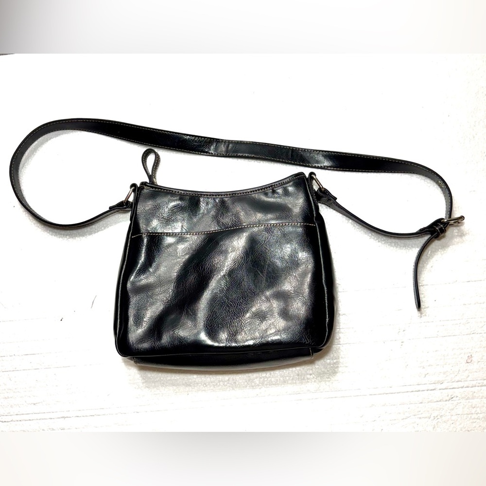 Easy Spirit Black Crossbody Bag Three Pockets Inside